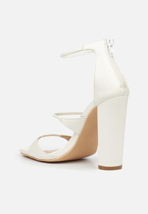 Miss Black - Fenti1 heel - white