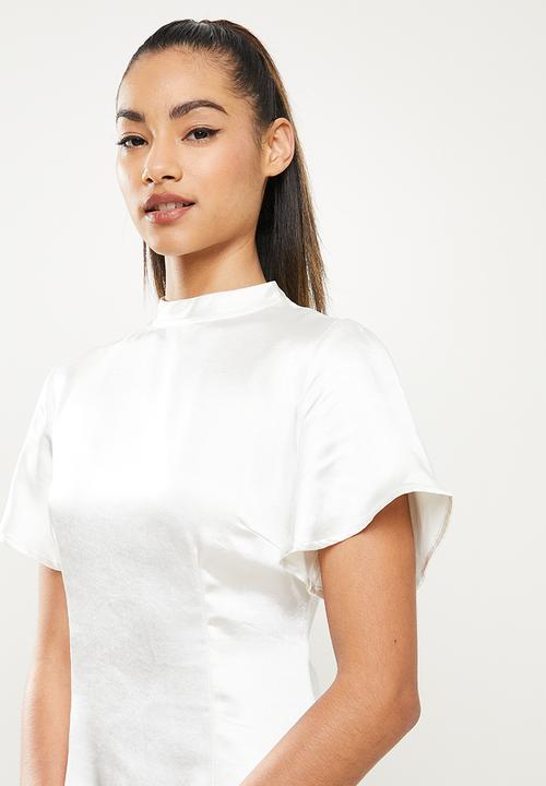 Missguided - Petite satin open back tie dress - white