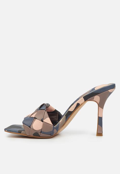 Miss Black - Ammo1 mule heel - pink