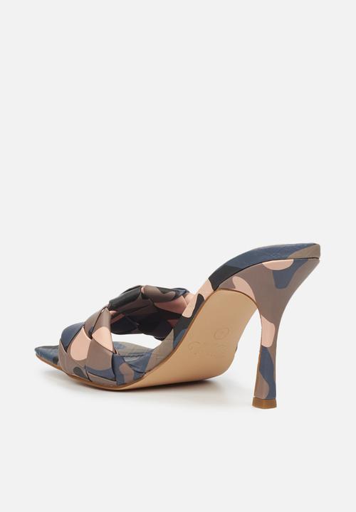 Miss Black - Ammo1 mule heel - pink