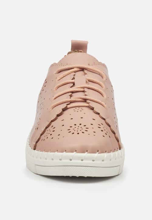 Butterfly Feet - Bean 3 derby - pink
