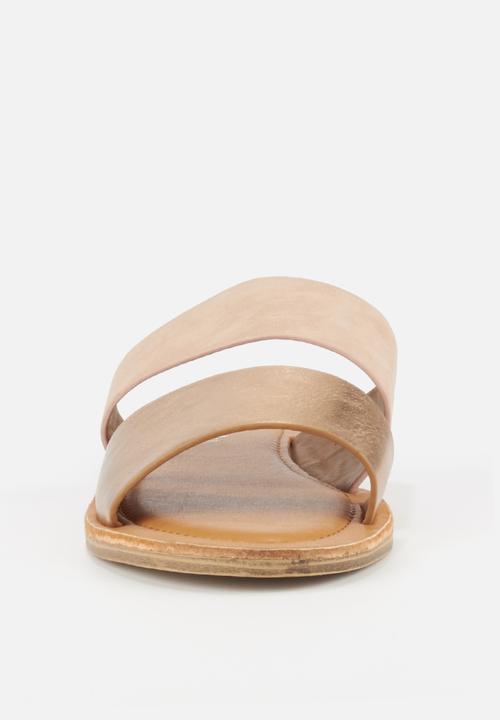 Butterfly Feet - Bonzai 1 slide - pink