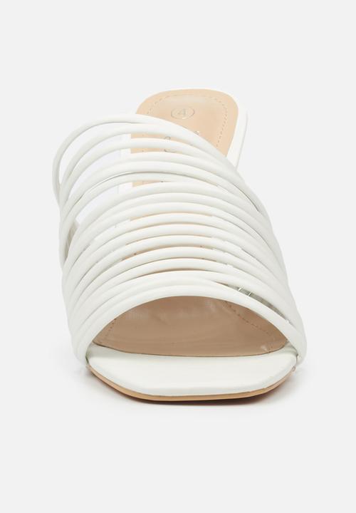 Miss Black - Chini1 mule heel - white
