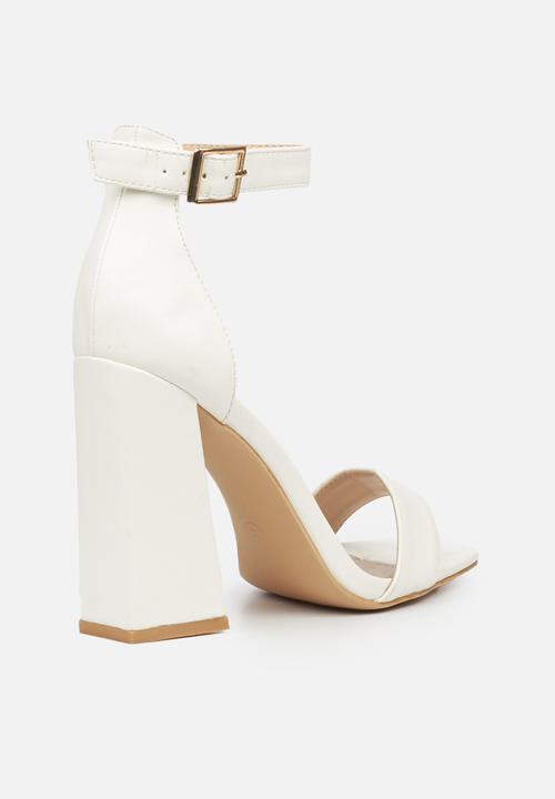 Miss Black - Senza1 heel - white