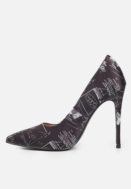 Miss Black - Monepenny1 court - black