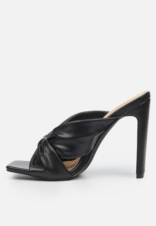 Miss Black - Whisk1 mule heel - black