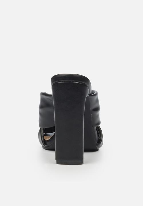 Miss Black - Whisk1 mule heel - black
