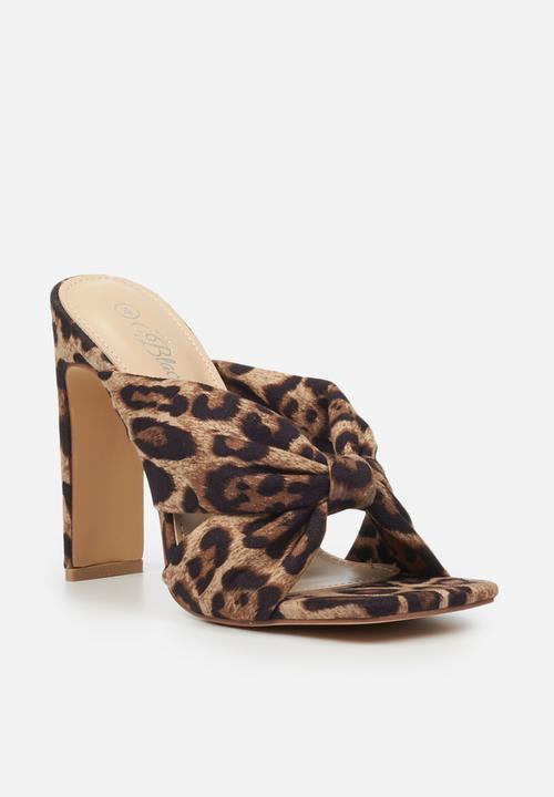 Miss Black - Whisk1 mule heel - brown 