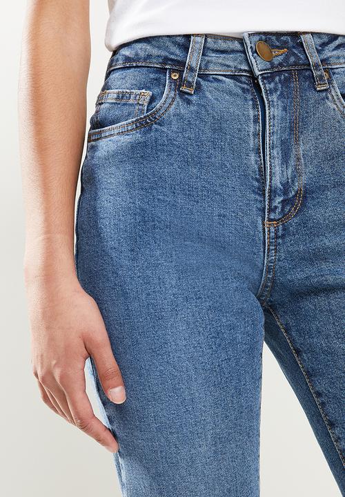 Cotton On - Petite stretch mom jean - lucky blue