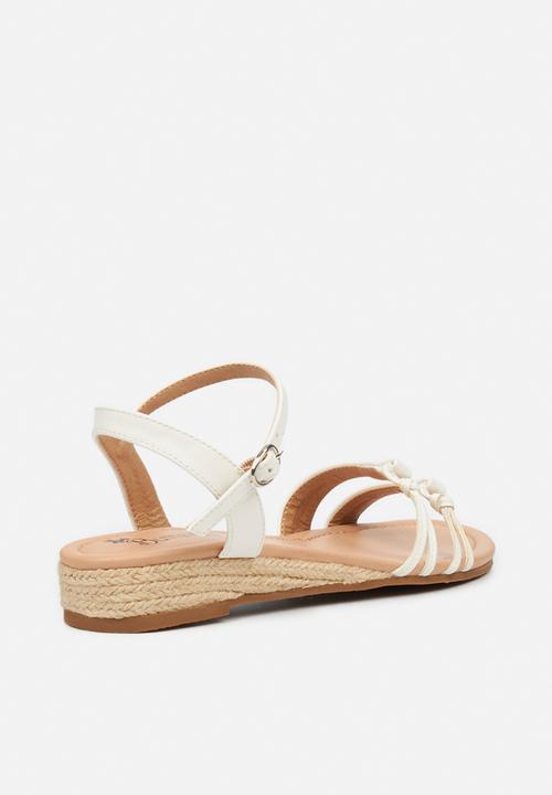 Butterfly Feet - Kaslo 1 sandal - white
