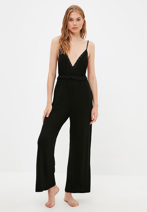 Trendyol - Lace detailed knitted jumpsuit - black