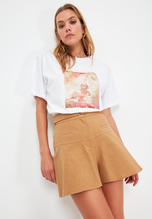 Trendyol - Belted bermuda shorts - camel