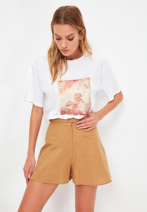 Trendyol - Belted bermuda shorts - camel