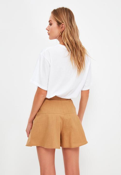 Trendyol - Belted bermuda shorts - camel