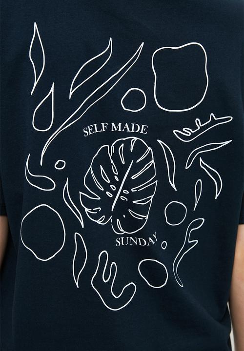 Trendyol - Printed boyfriend knitted t-shirt - navy