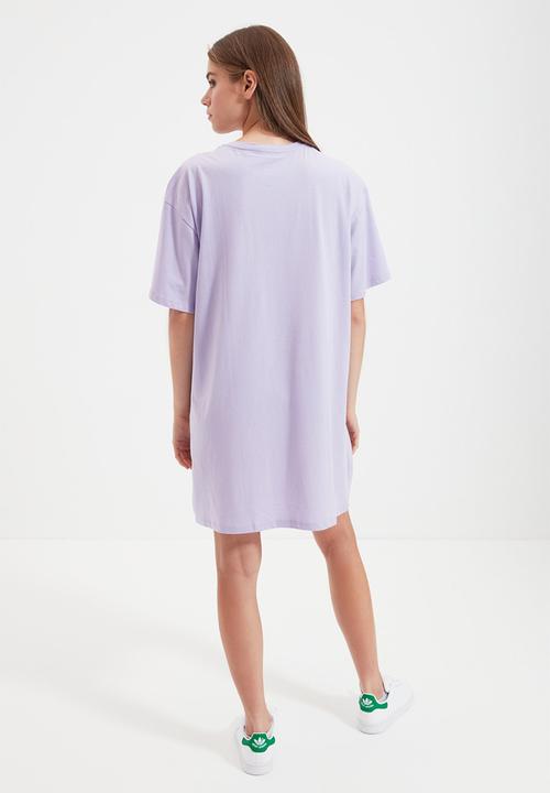 Trendyol - Printed knitted t-shirt dress - lilac