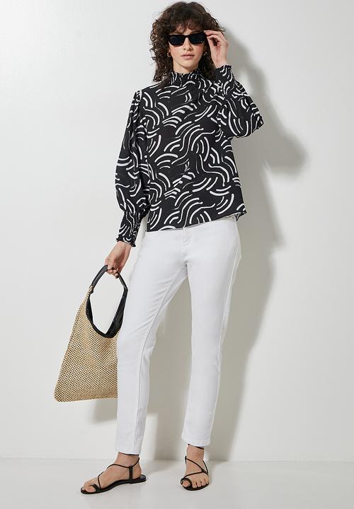 Superbalist - Hi neck elasticated blouse - black & white 