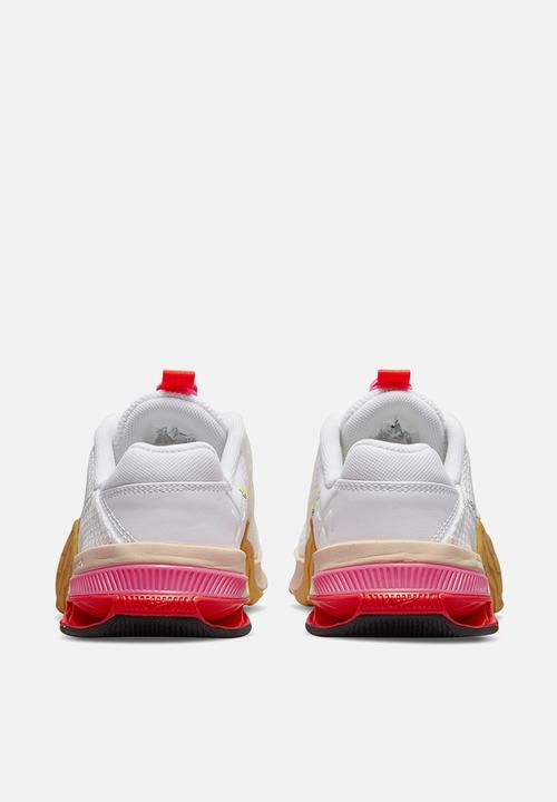 Nike - Metcon 7 X - white/black-pollen-bright crimson
