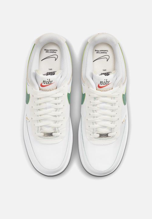 Nike - Court Vision low Premium - white/green noise-sail