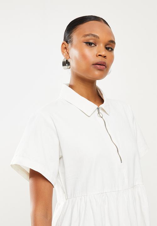 Missguided - Zip front tiered collar dress - white