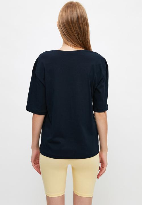 Trendyol - Slogan knitted pajamas set - black & yellow 