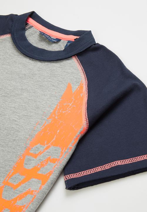 GUESS - Short sleeve raglan T-shirt - grey