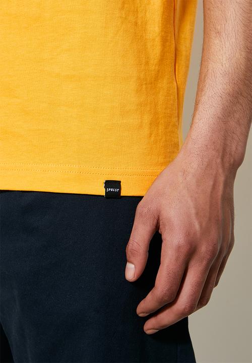 Superbalist - Aaron organic relaxed fit crew tee - yellow