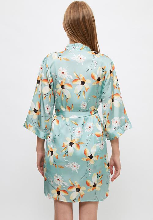 Trendyol - Floral patterned satin dressing gown - mint