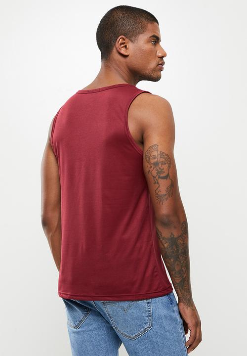 basicthread - Slim fit vest - maroon