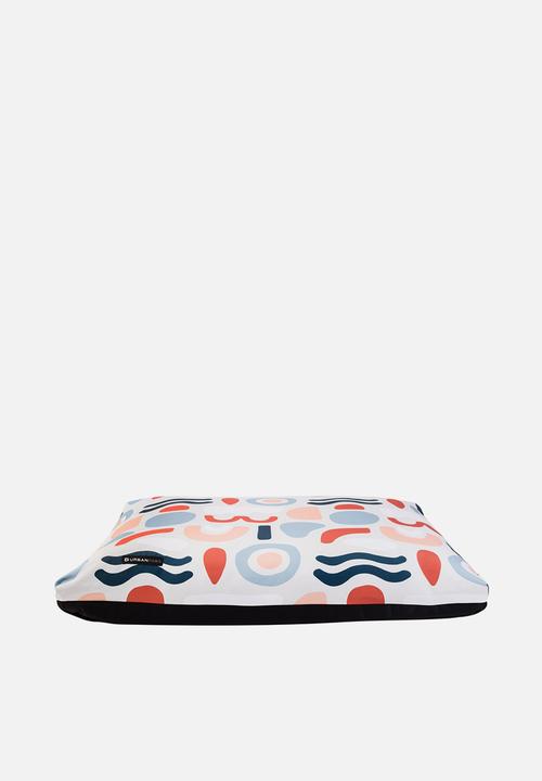 Urbanpaws - Peanut futon pet bed - multi