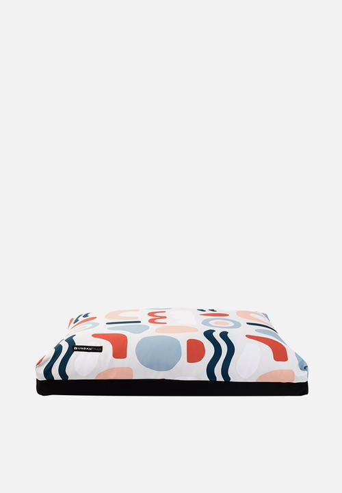 Urbanpaws - Peanut futon pet bed - multi