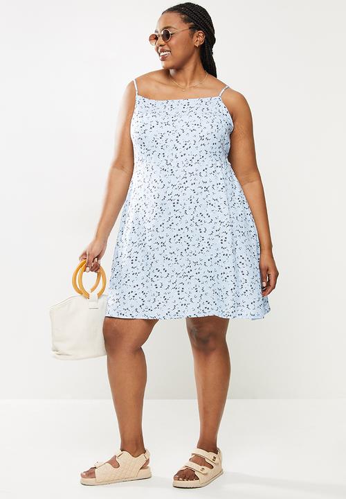 Cotton On - Curve woven hannah strappy mini dress - clemmie ditsy dusk blue