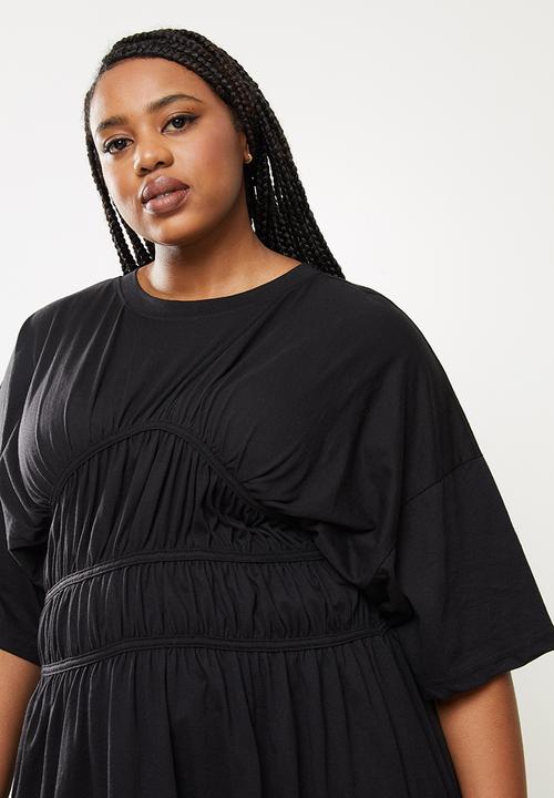 Missguided - Plus size ruched waist short sleeve T-shirt dress - black