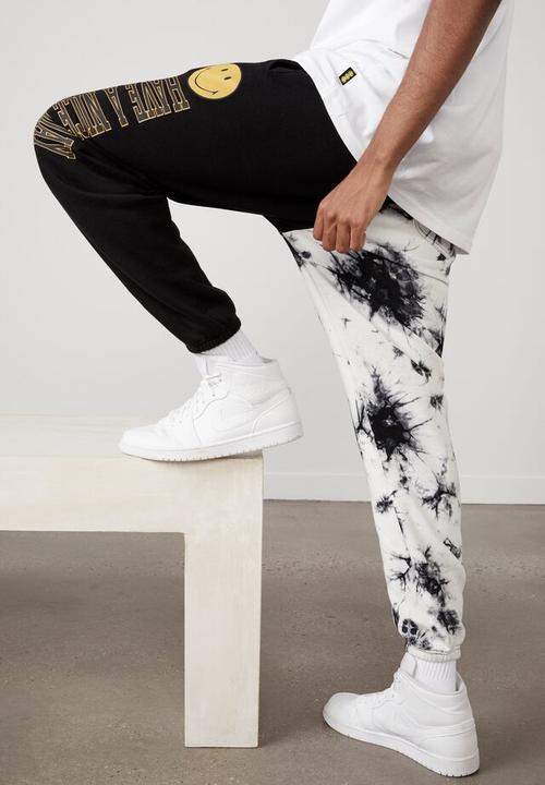 Factorie - Smiley relaxed trackpant - black