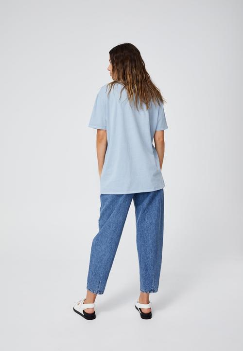 Cotton On - The oversized dad tee - washed sunfaded denim