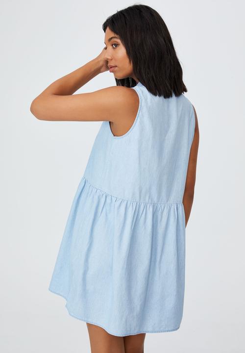 Cotton On - Woven zoe sleeveless smock mini dress - light chambray blue
