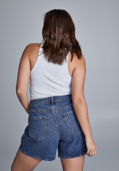 Cotton On - Curve dad high rise denim short - coogee blue