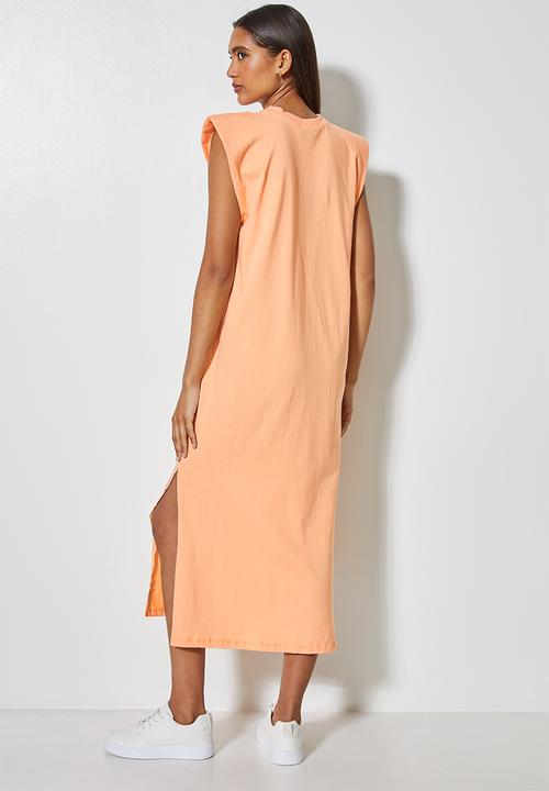 Superbalist - Shoulder pad colomn dress - peach 