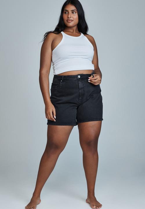 Cotton On - Curve dad high rise denim short - midnight black