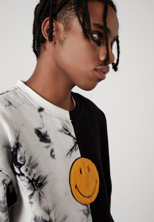Factorie - Smiley oversized crew - black & white 