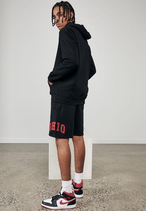 Factorie - Graphic track short - black