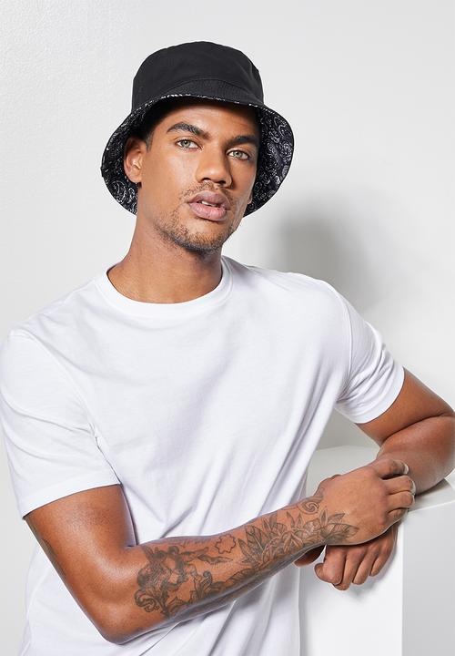 Superbalist - Reversible bandana bucket hat - black