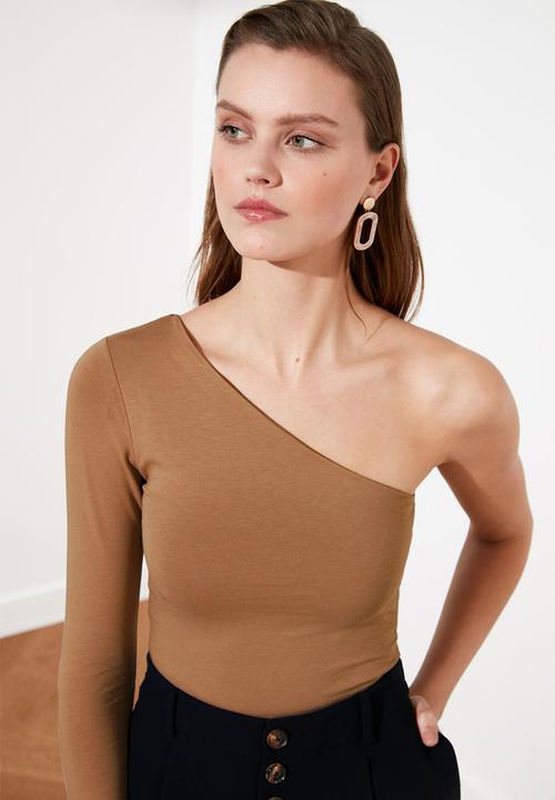 Trendyol - One-shoulder knitted top - mink