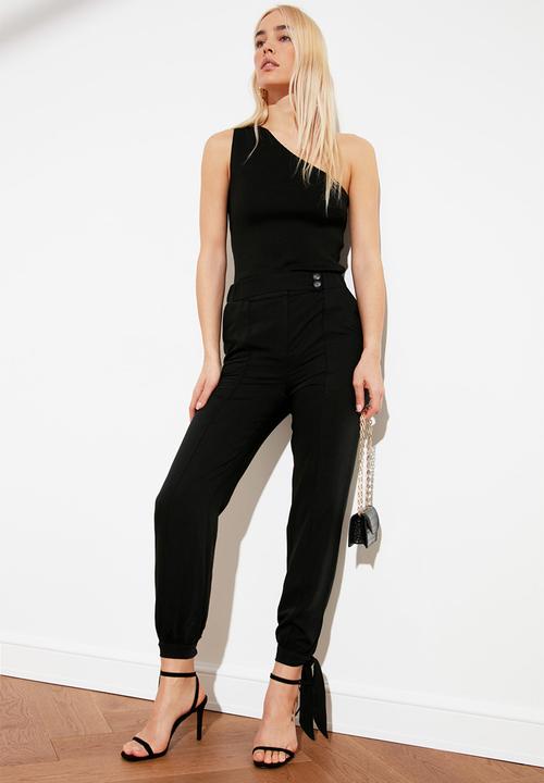 Trendyol - Front buttoned trousers - black