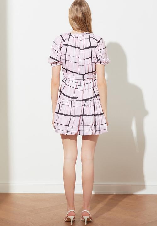 Trendyol - Belted check dress - pink