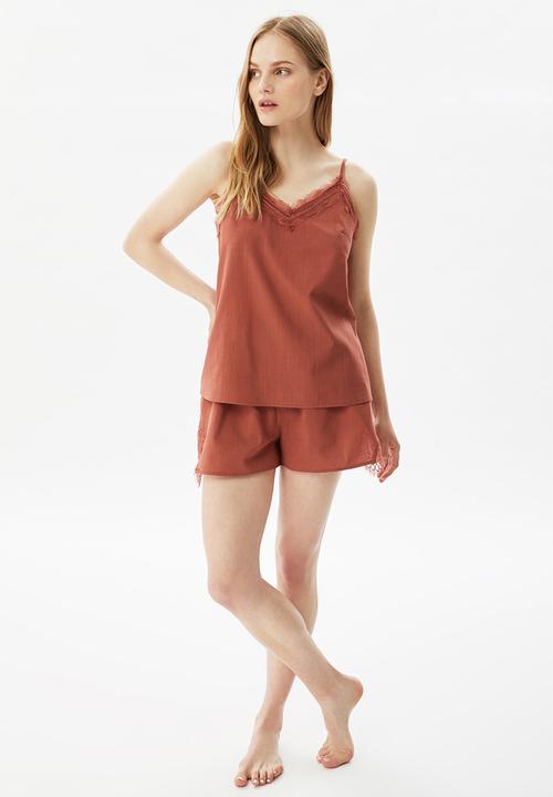 Trendyol - Lace woven pajamas set - cinnamon