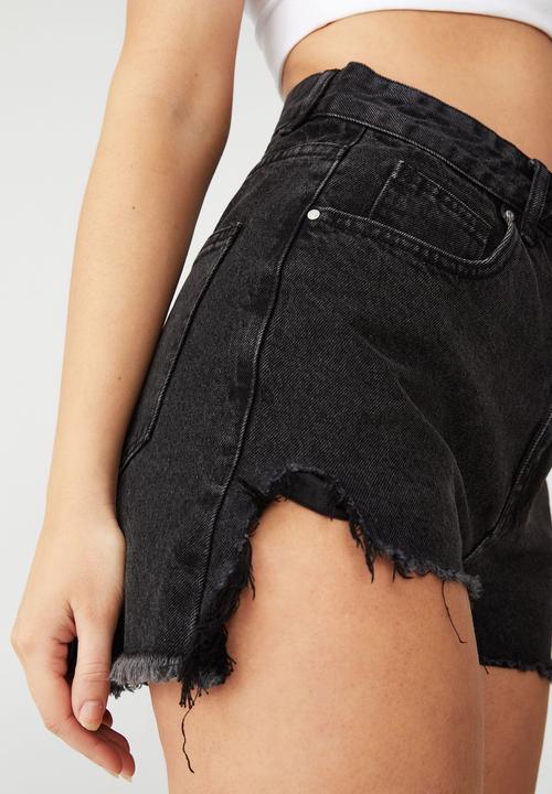 Cotton On - High ripped mom denim short - washed midnight black