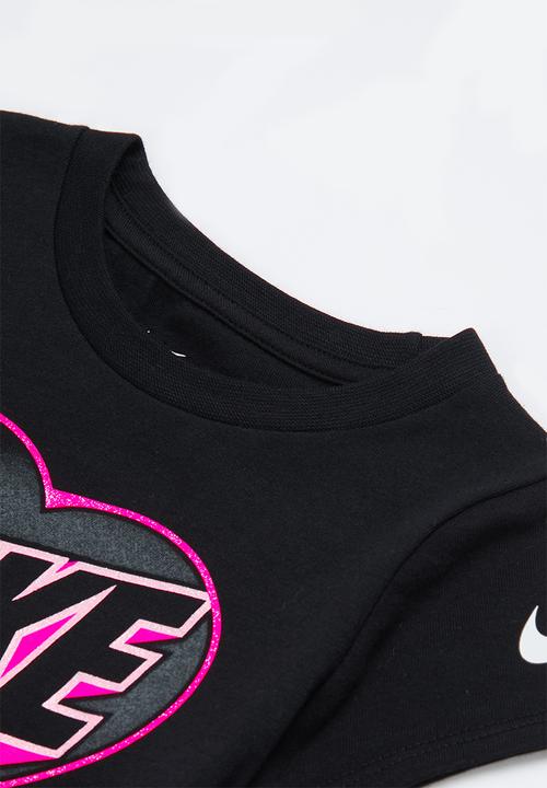 Nike - Nkg 3d nike heart tee - black