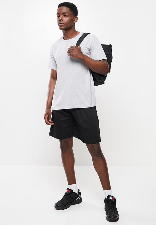 basicthread - Active panel short - black