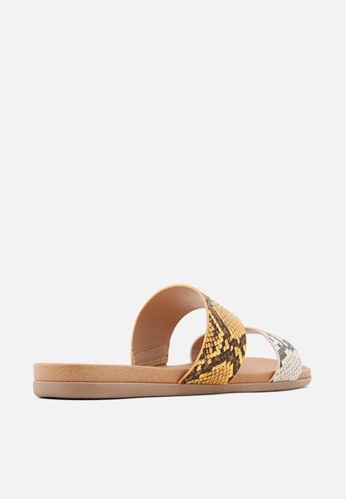 Call It Spring - Drabeth sandal - dark yellow